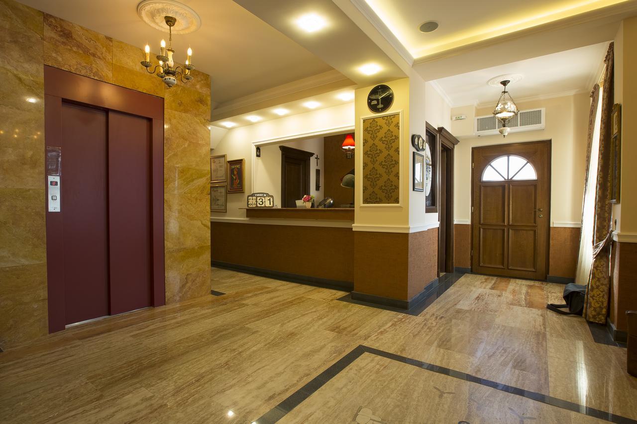 Hotel Aviator Boutique Otopeni Exterior photo
