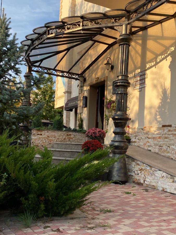 Hotel Aviator Boutique Otopeni Exterior photo